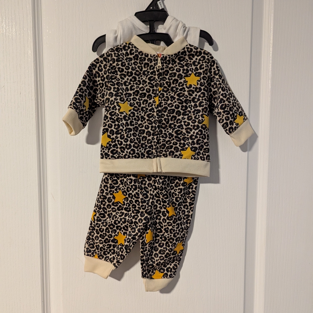 Leopard Print Kids Pajamas with Yellow Stars